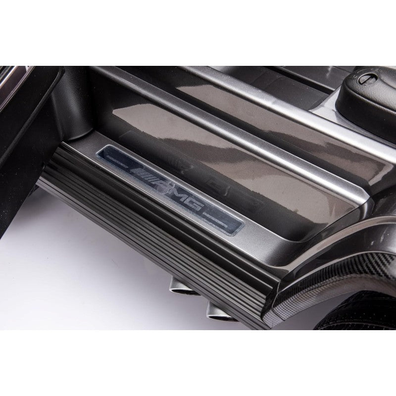 Mercedes AMG G63 Maxi 24V Auto Elettrica per Bambini 2 Posti con 4 Motori Telecomando Sedile in Pelle e Ruote in Gomma – Variante Grigio