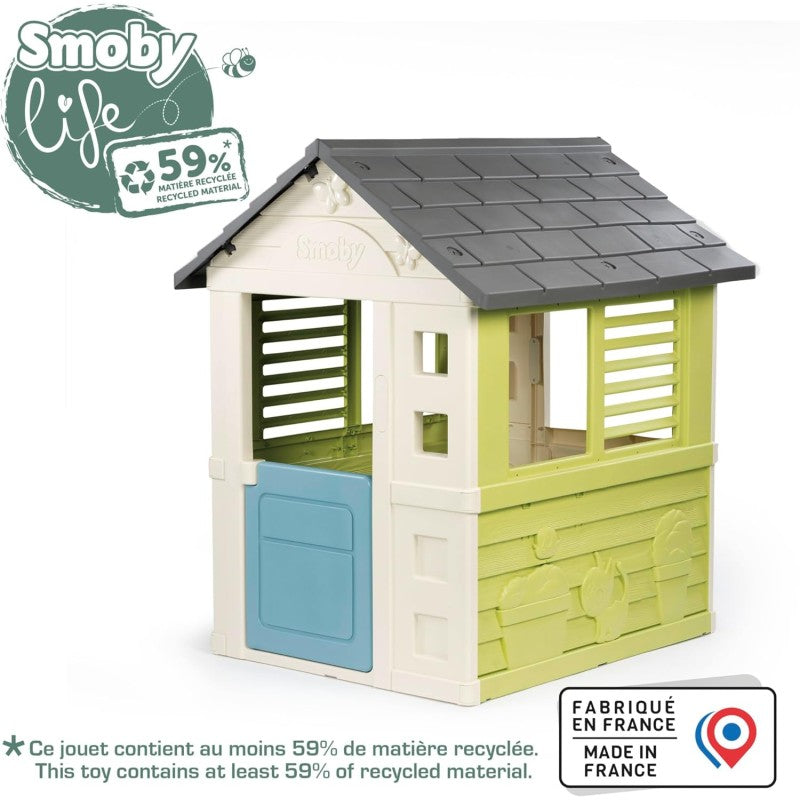 Smoby 7600810737 Jolie Maison Casetta da giardino dal Design Moderno con Cancello Finestre con Persiane in Materiale Riciclato